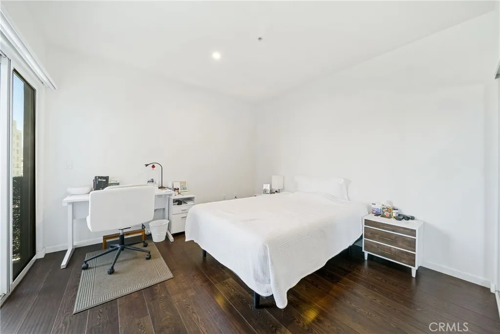 155 S Oxford Avenue 505, Los Angeles, California 90004 home-pic-0